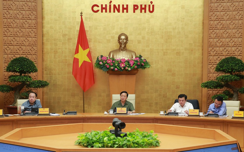 Nghiên cứu hỗ trợ người dân lắp đặt điện mặt trời mái nhà để bán lại cho EVN