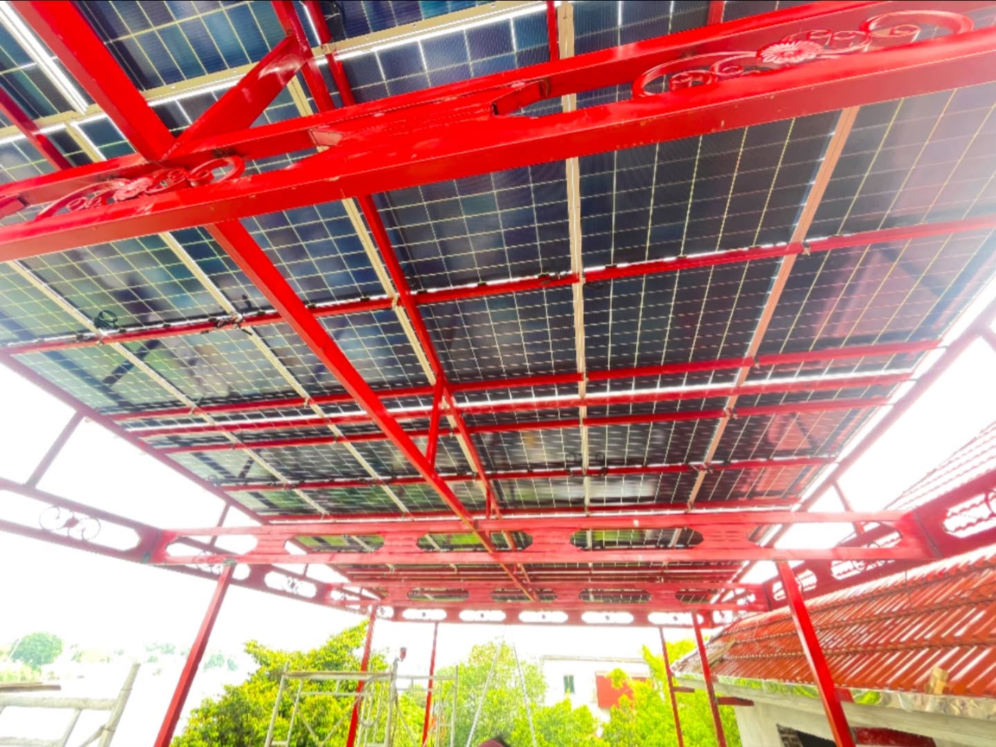 ban-giao-dien-mat-troi-hybrid-20-4-kwp-khung-gian-my-thuat-ninh-binh-tai-gia-tran-ninh-binh