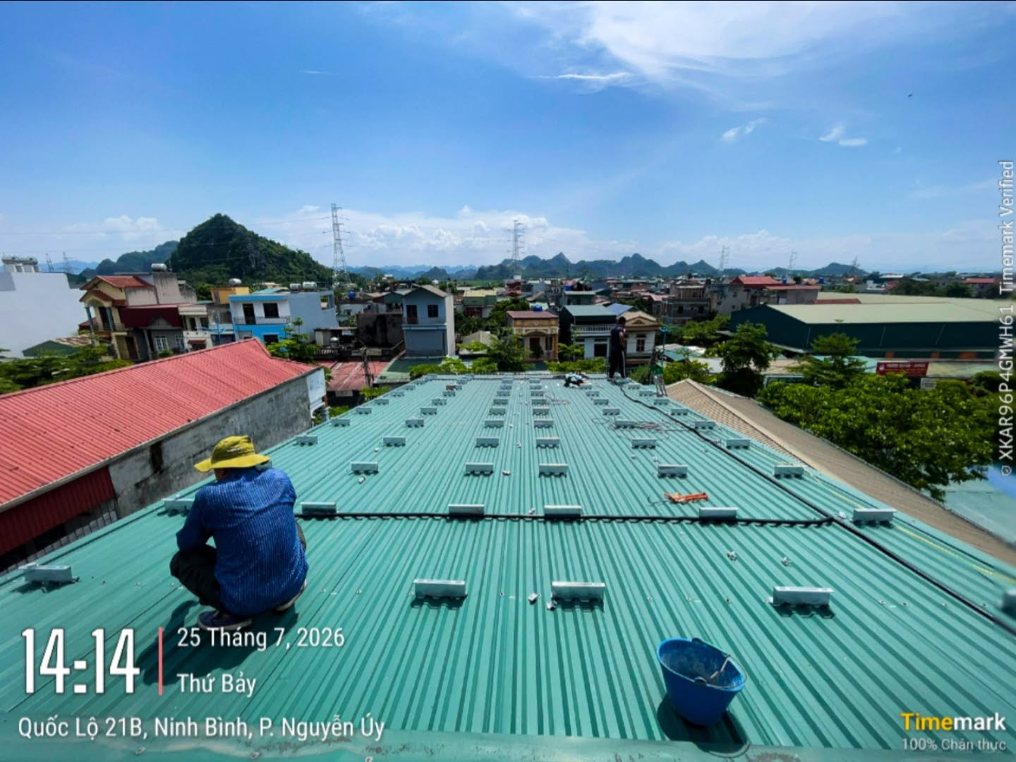 ban-giao-he-thong-dien-mat-troi-16-1-kwp-cho-dai-ly-tap-hoa-tai-kim-bang-ha-nam