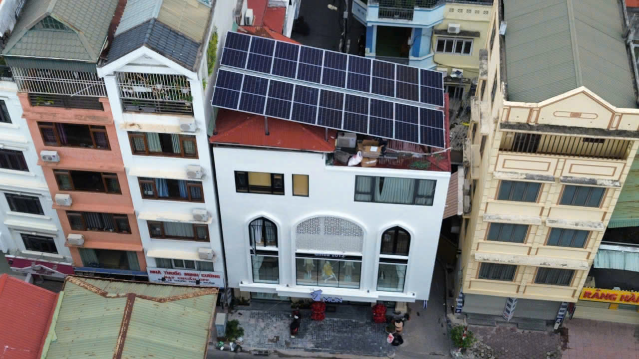 ban-giao-he-thong-dien-mat-troi-hybrid-11-16-kwp-tai-ha-dong-ha-noi